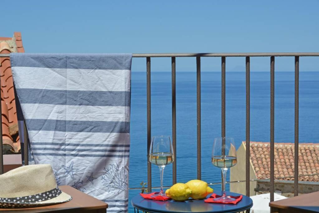 Апартаменти Terrazza Ambrogio Сант'Амброджіо Екстер'єр фото